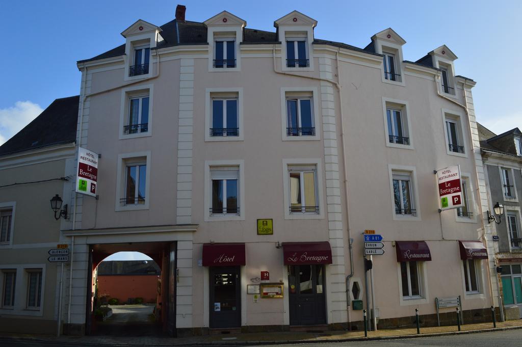 Logis Le Bretagne Otel Sillé-le-Guillaume Dış mekan fotoğraf