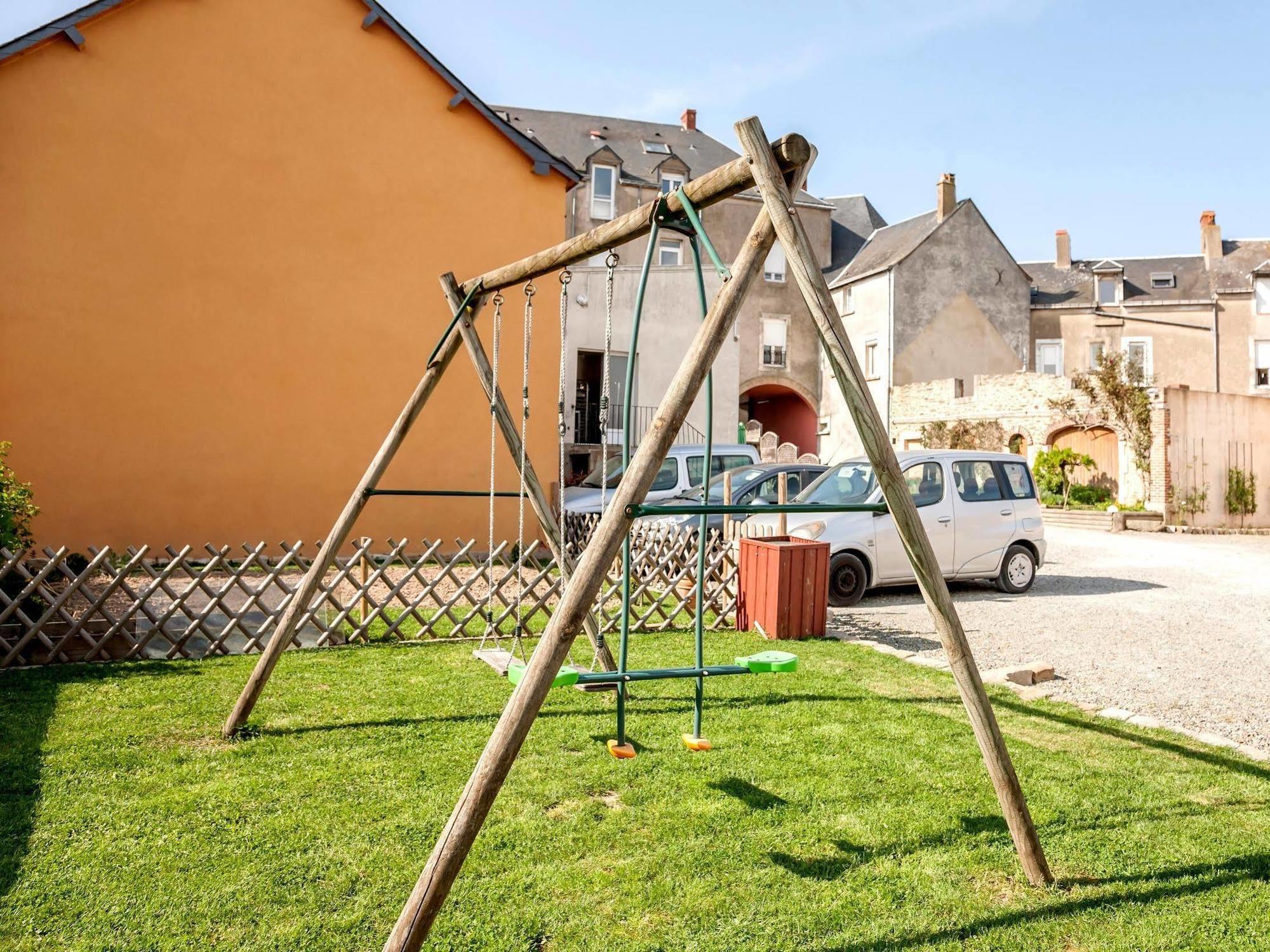 Logis Le Bretagne Otel Sillé-le-Guillaume Dış mekan fotoğraf